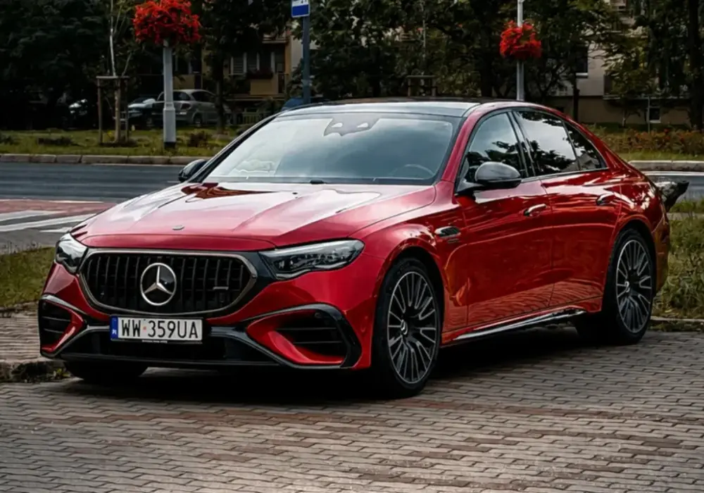Mercedes-AMG E 53 Hybrid 4MATIC+ - czy warto go kupić?