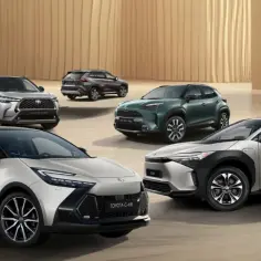 Kolekcja modeli Toyota 2024: elegancki C-HR, wszechstronny Corolla Cross, miejski Aygo X, terenowy Land Cruiser i elektryczny bZ4X.