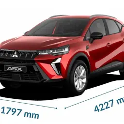 Czerwony Mitsubishi ASX, z widocznymi wymiarami: 1797 mm szerokości i 4227 mm długości.