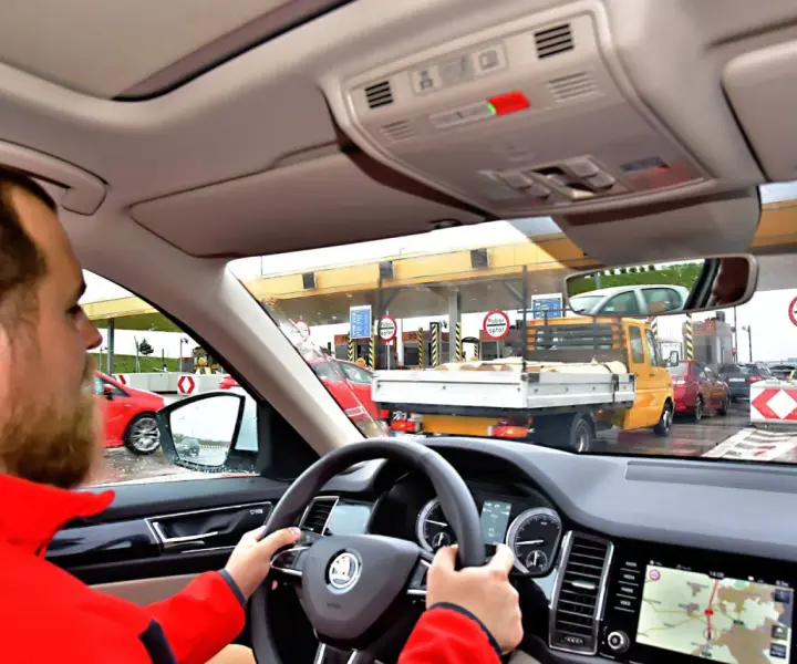 Jak działa BlaBlaCar - Jak rezerwować przejazdy i na co uważać?
