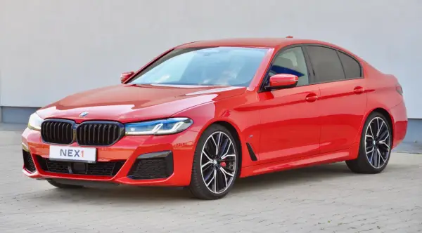 BMW M550i - Ostatnie takie V8? Dane techniczne, ceny i poradnik zakupu