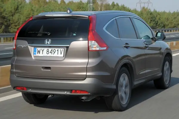 Honda CR-V 2.0 benzyna - Realne spalanie, opinie i typowe usterki