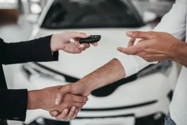 Rynek motoryzacyjny - Jak mądrze kupić auto i uniknąć błędów?