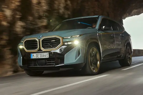 BMW XM - Czy to luksusowy SUV dla Ciebie? Ceny, dane