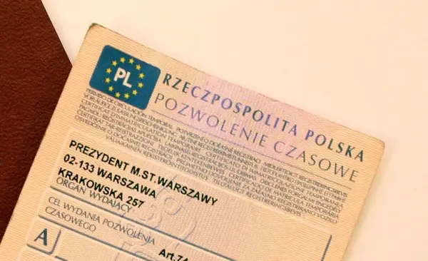 Miękki dowód rejestracyjny - jak go uzyskać i ile kosztuje?