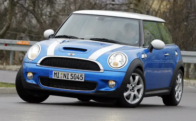 Mini Cooper opinie - co naprawdę myślą kierowcy?